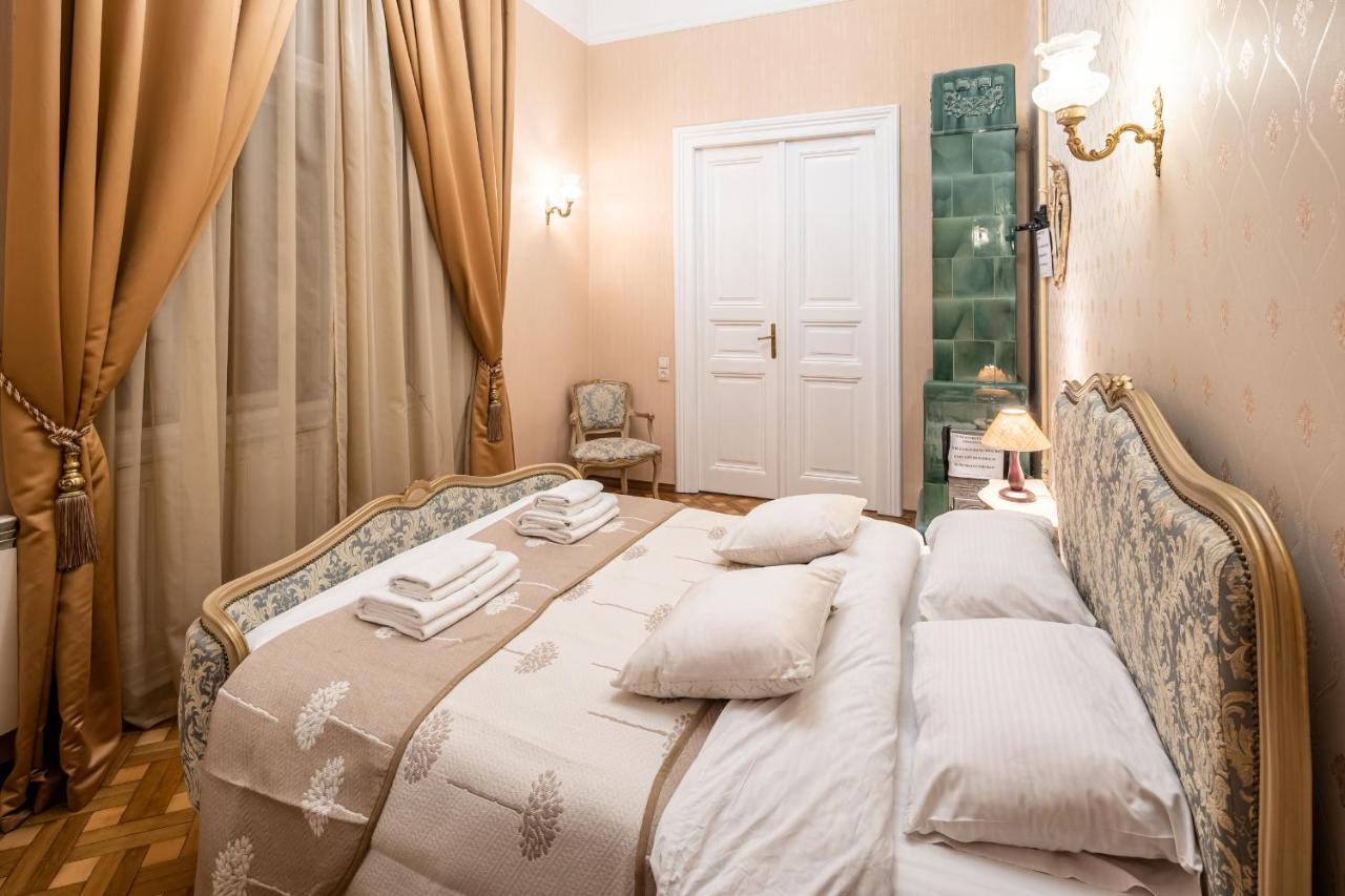 3 Bedrooms Royal Italian Style In An Austrian Building, Parking, Balcony Lvov Exteriér fotografie